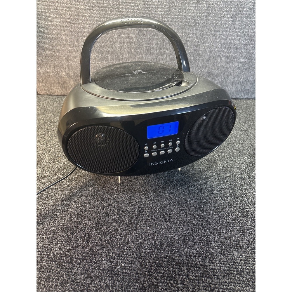 Insignia CD Boombox Radio AM/FM Portable Audio Player NS-B4111~Tested Works